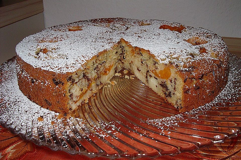 Ameisen-Marillenkuchen mit Puddingfüllung