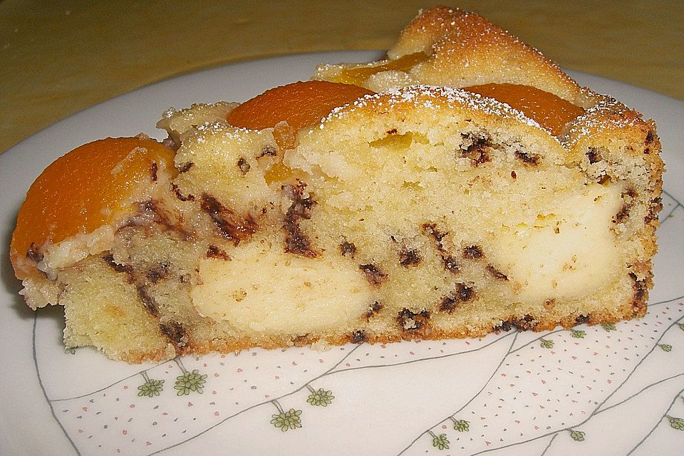 Ameisen-Marillenkuchen mit Puddingfüllung