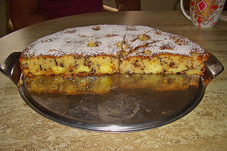 Ameisen-Marillenkuchen mit Puddingfüllung