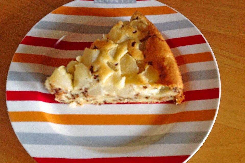 Ameisen-Marillenkuchen mit Puddingfüllung