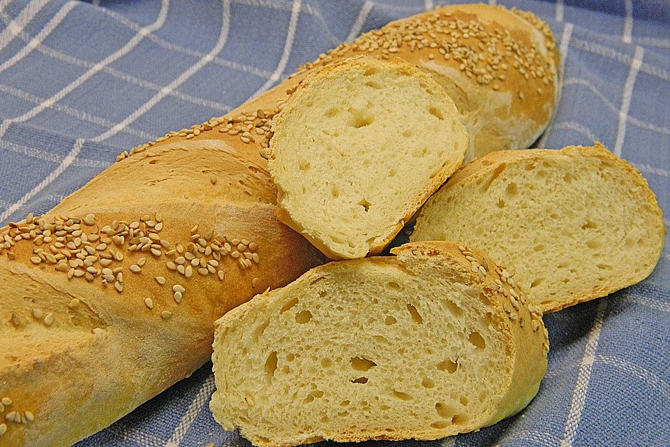 Frischkäsebrotstange mit Sesamkruste