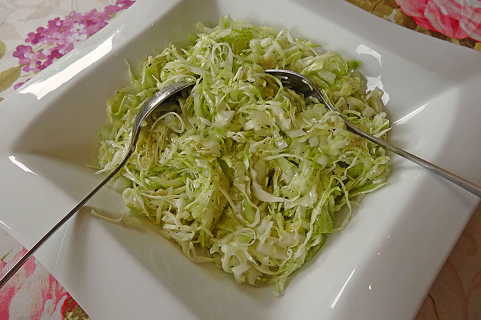 Krautsalat mit Gurke