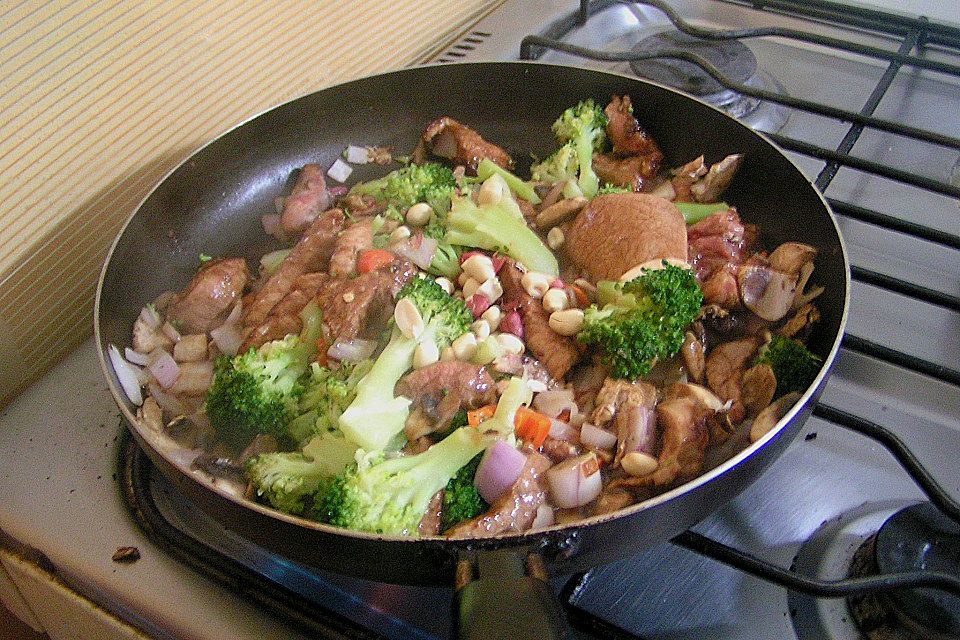 Chinesisches Rindfleisch mit Brokkoli