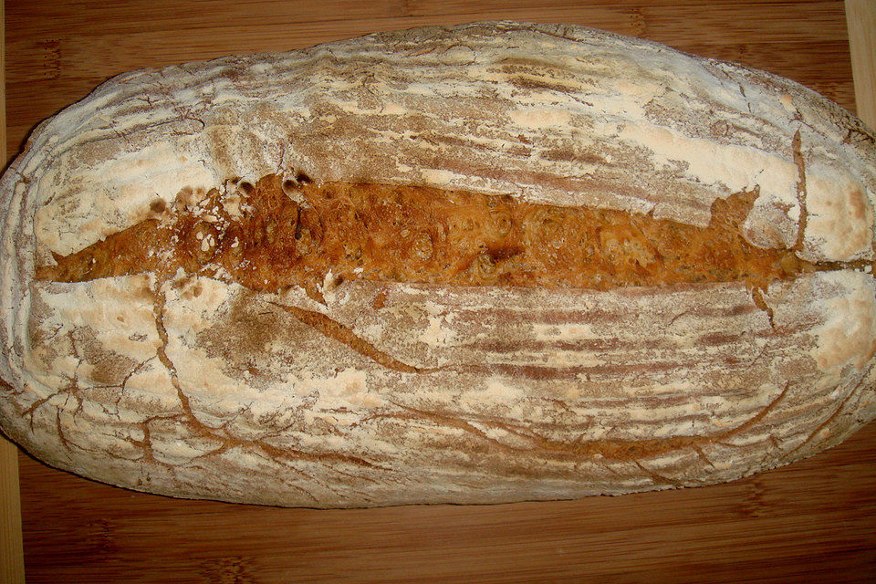 Hexes Weizenvollkornbrot mit Sauerteig