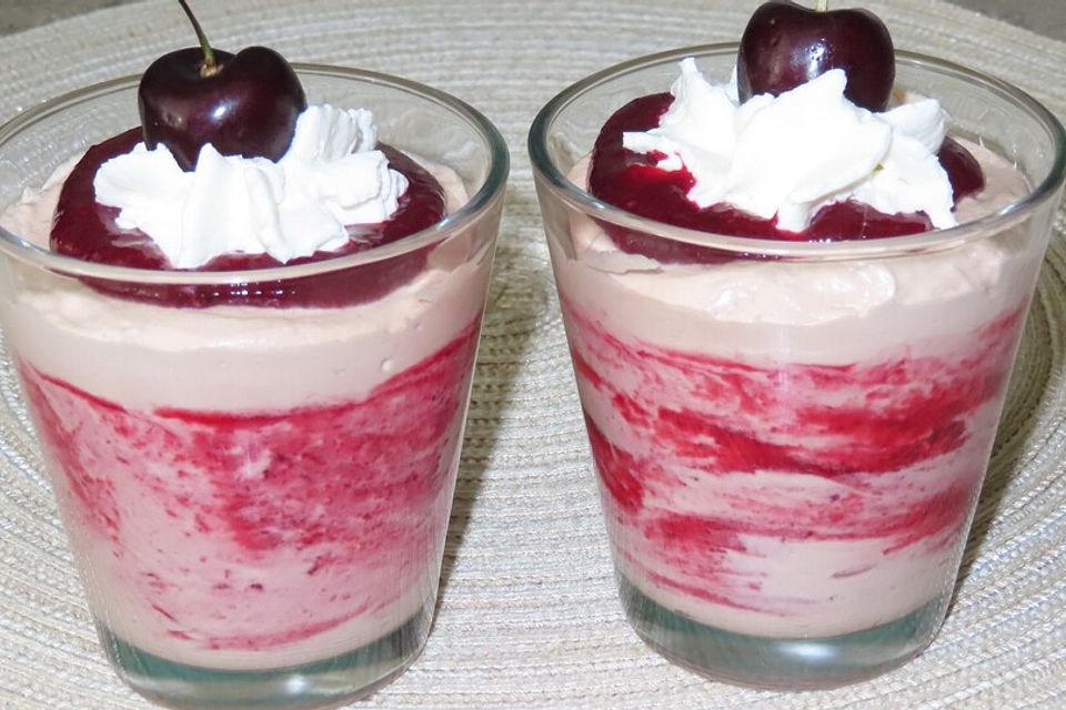 Schoko-Kirsch-Mousse