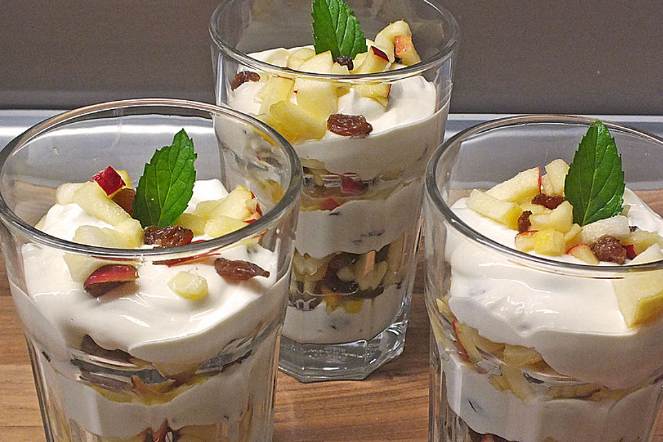 Ricotta-Apfel-Schichtdessert