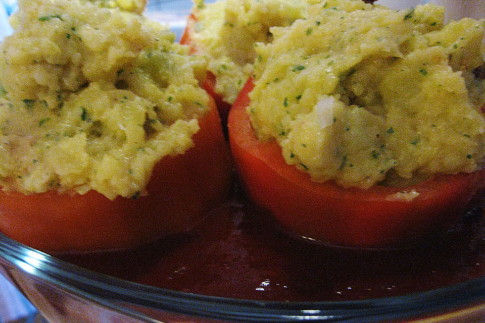 Gefüllte Paprika mit Kartoffelhäubchen