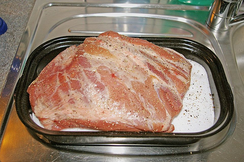 Nackenbraten im Salzbett