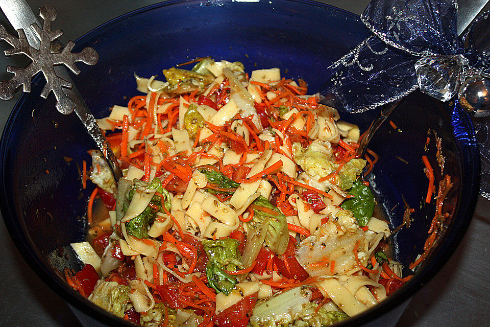 Nudelsalat mit Paprika