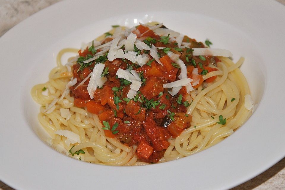 Spaghetti mit Gemüsebolognese