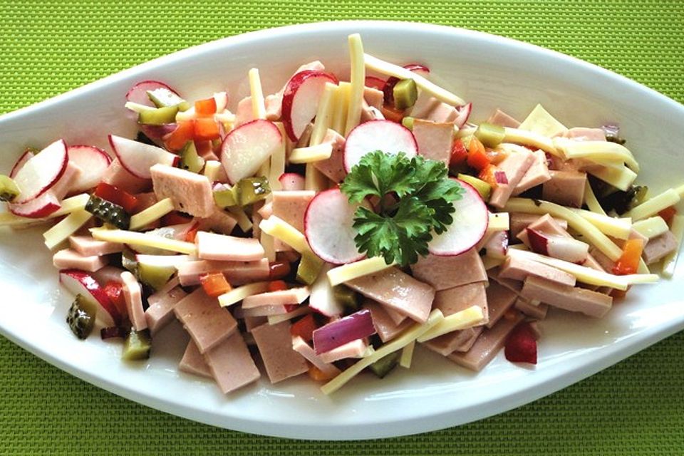 Bunter Wurstsalat