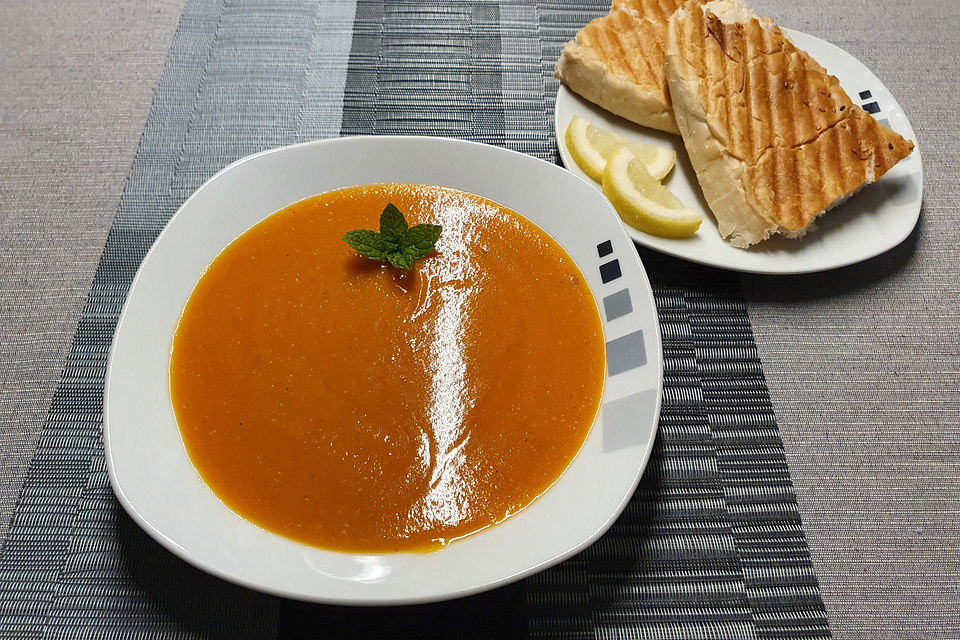 Mercimek Corbasi