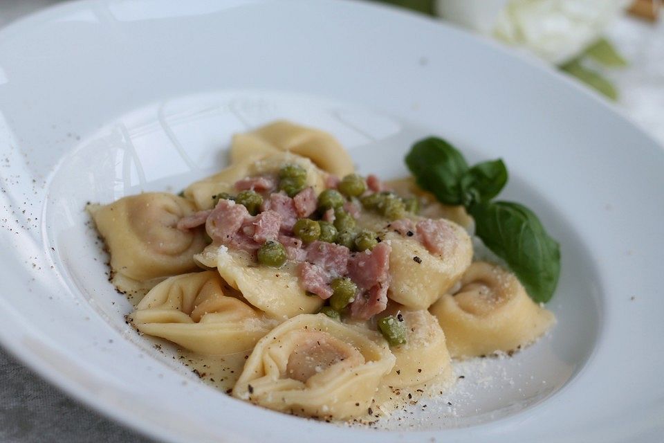 Tortellini alla Panna