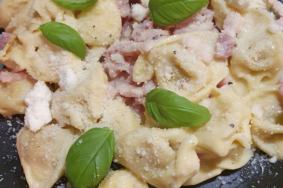 Tortellini alla Panna