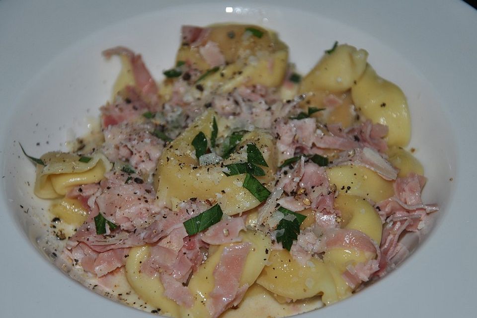 Tortellini alla Panna