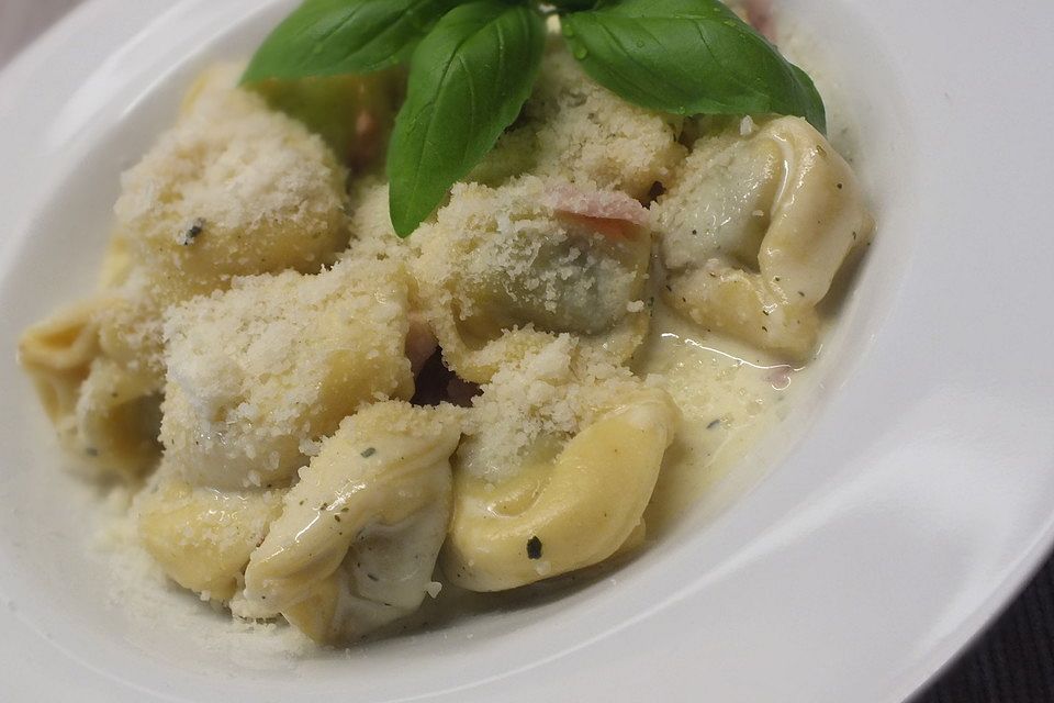 Tortellini alla Panna