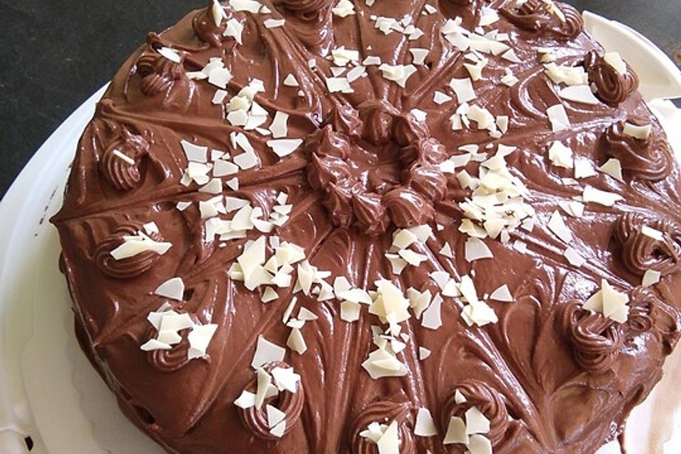 Nutella-Buttercreme Torte