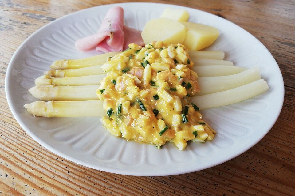 Spargel mit Bozner Sauce