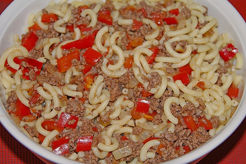 Haschee mit Gabelspaghetti