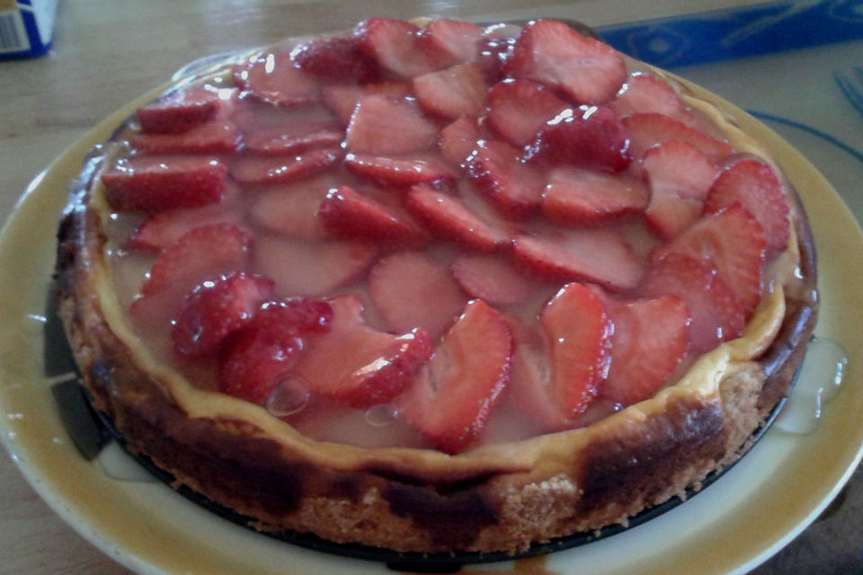 Käsekuchen mit Erdbeeren