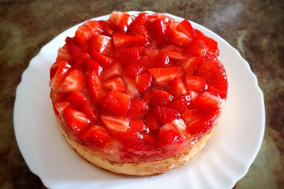 Käsekuchen mit Erdbeeren