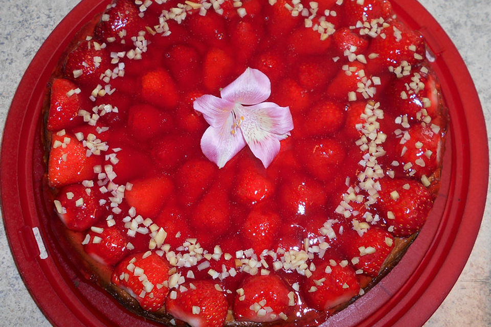 Käsekuchen mit Erdbeeren