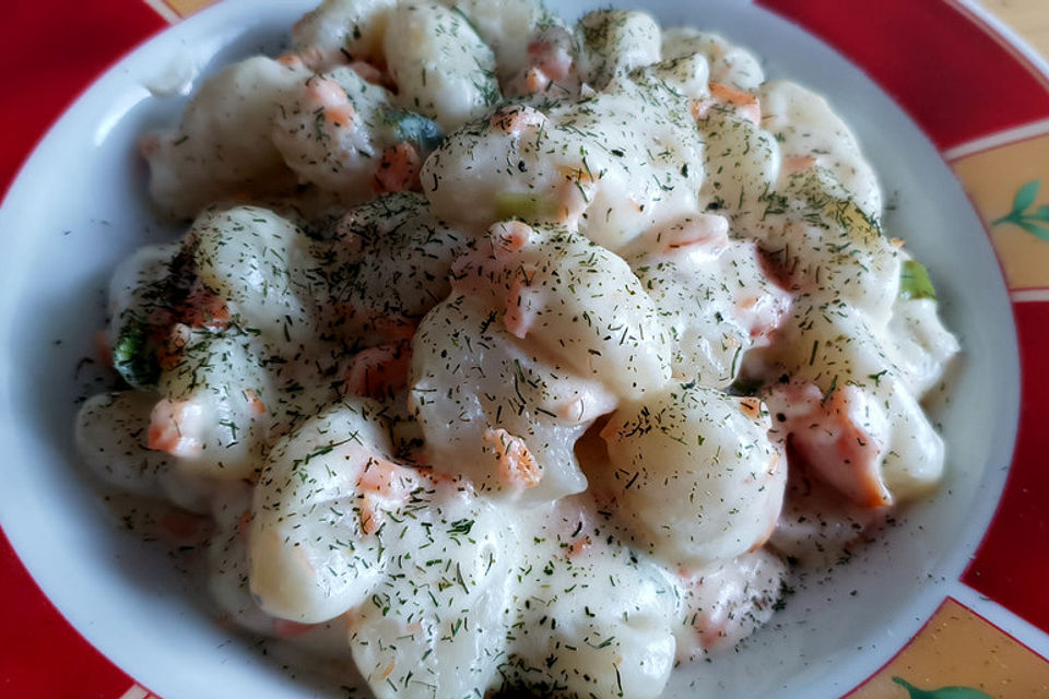 Schnelle Lachspfanne mit Gnocchi