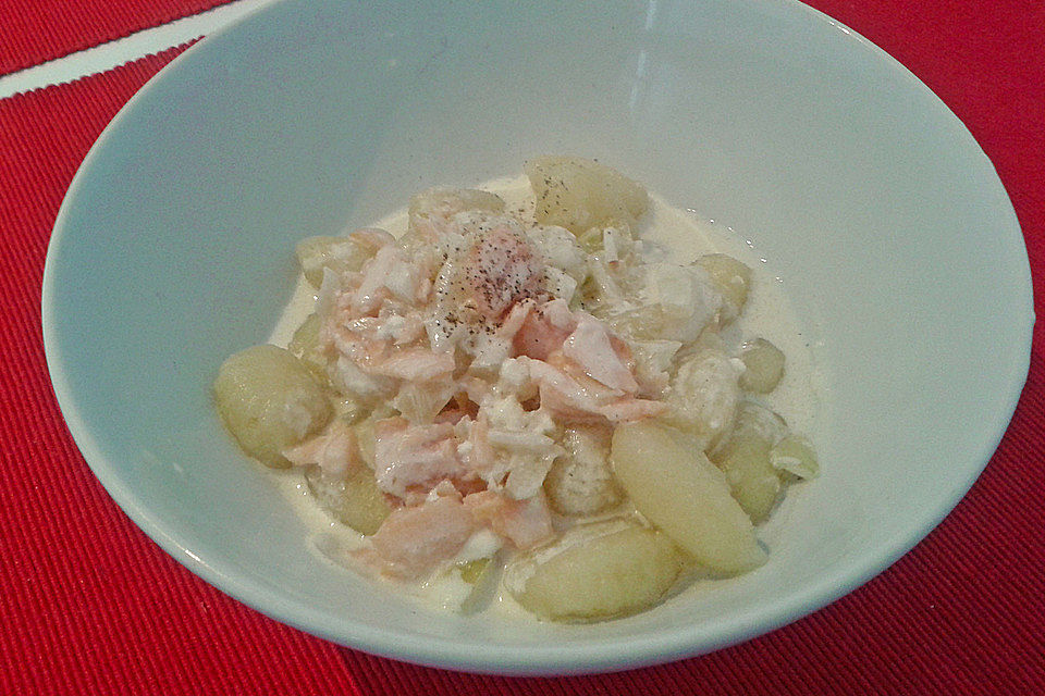 Schnelle Lachspfanne mit Gnocchi