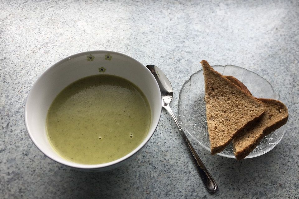 Brokkoli-Cremesuppe