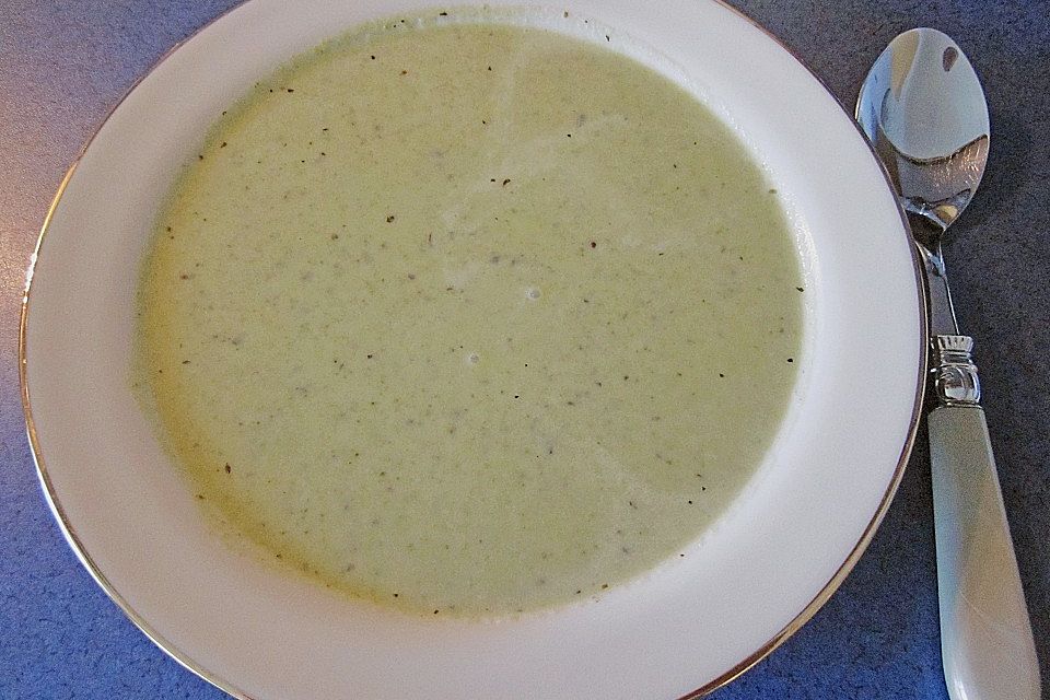 Brokkoli-Cremesuppe