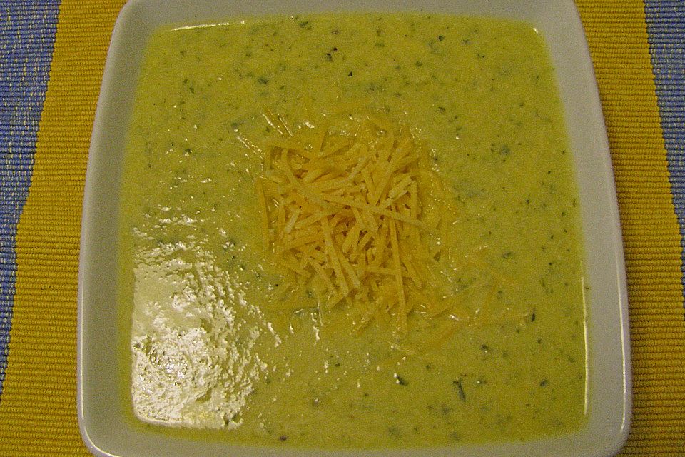 Brokkoli-Cremesuppe