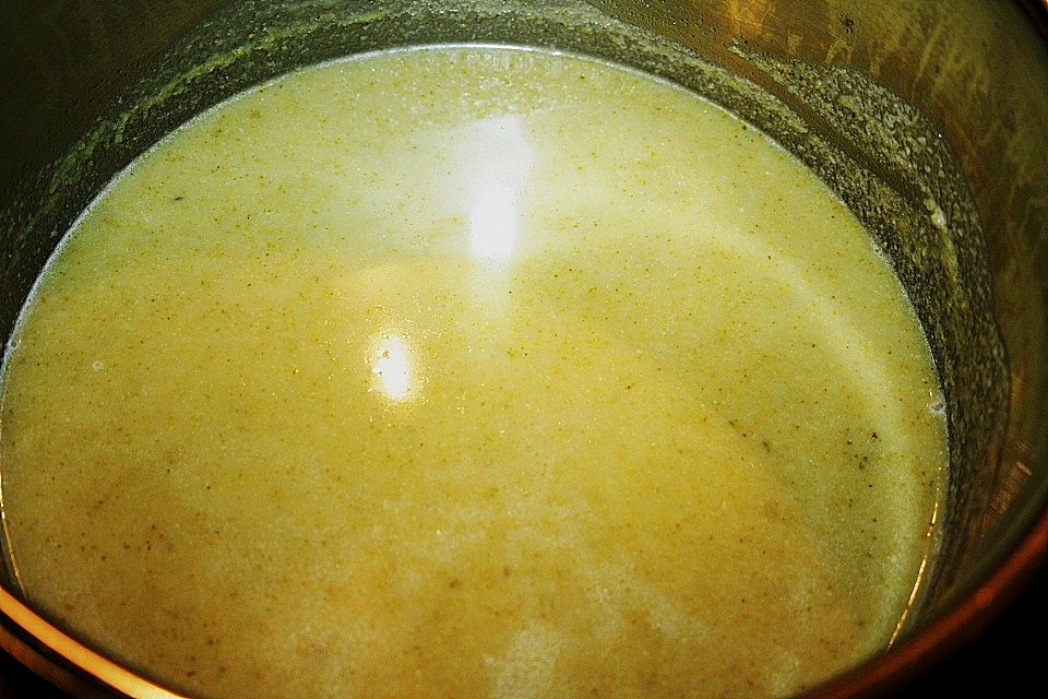 Brokkoli-Cremesuppe