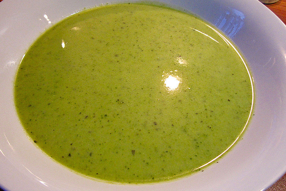 Brokkoli-Cremesuppe