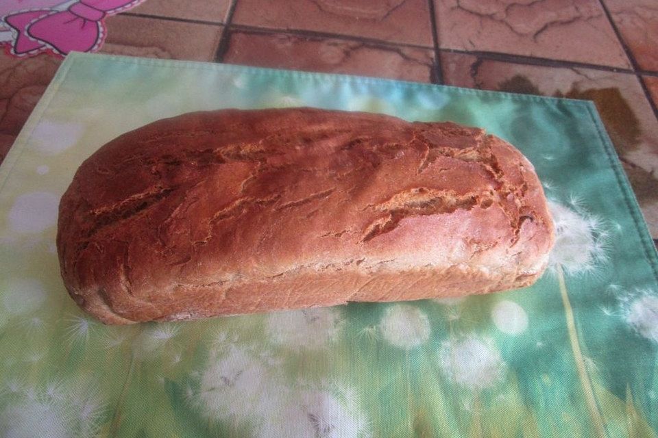 Pflaumen-Walnuss-Brot