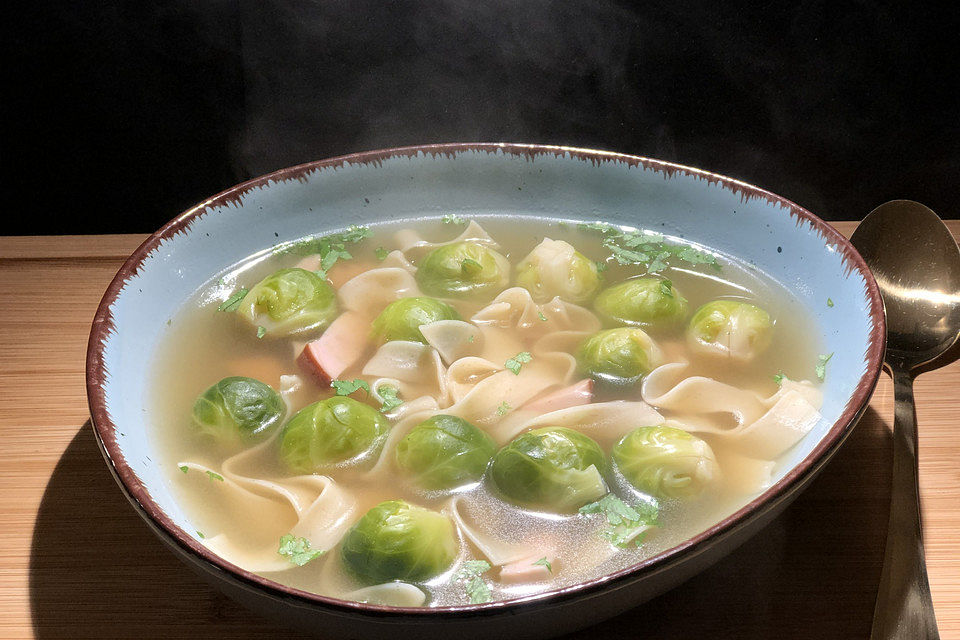 Rosenkohlsuppe à la Gabi