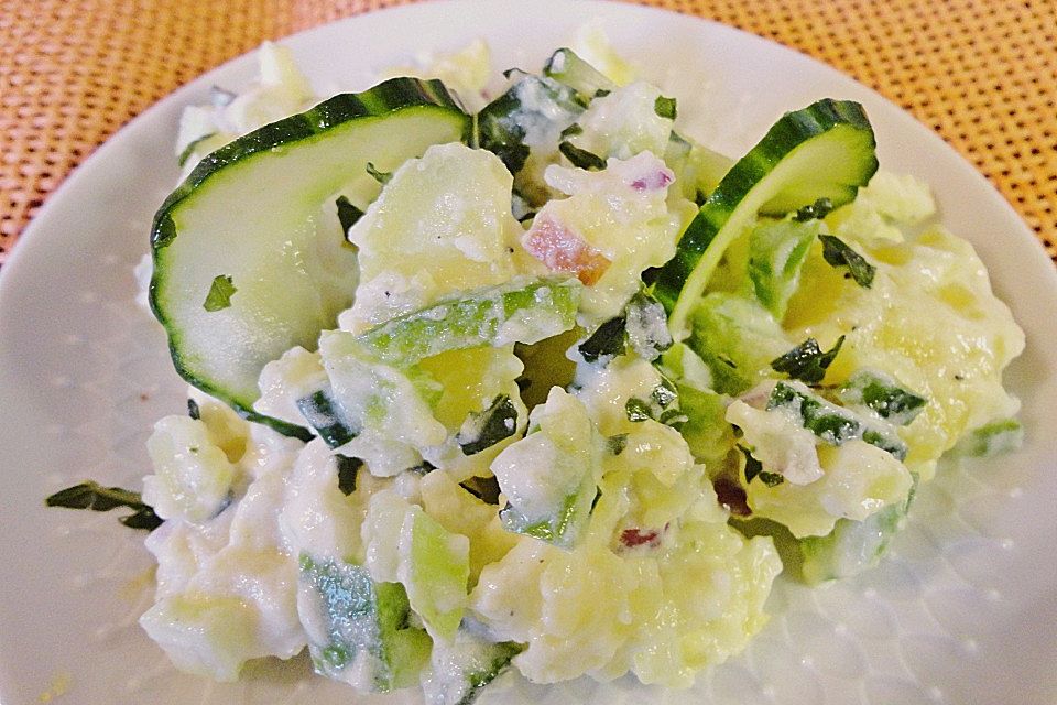 Grüner Kartoffelsalat