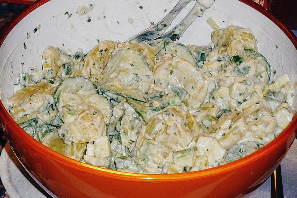 Grüner Kartoffelsalat