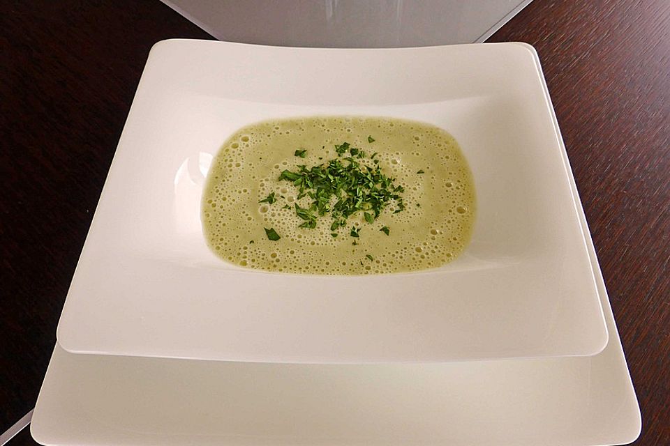 Kartoffelcremesuppe mit Majoran