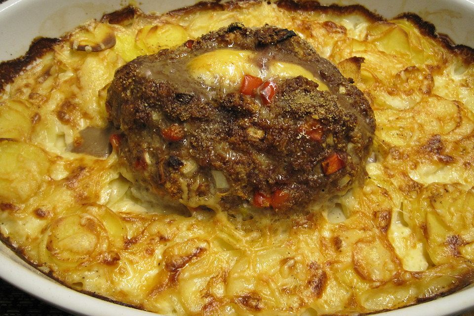 Hackbraten auf Kartoffelgratin