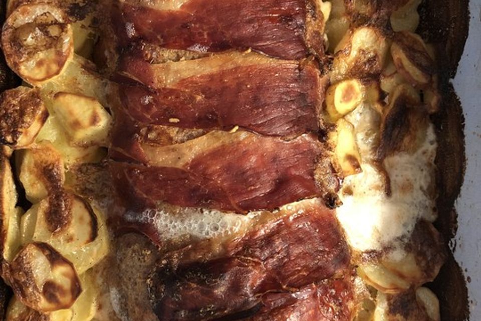 Hackbraten auf Kartoffelgratin