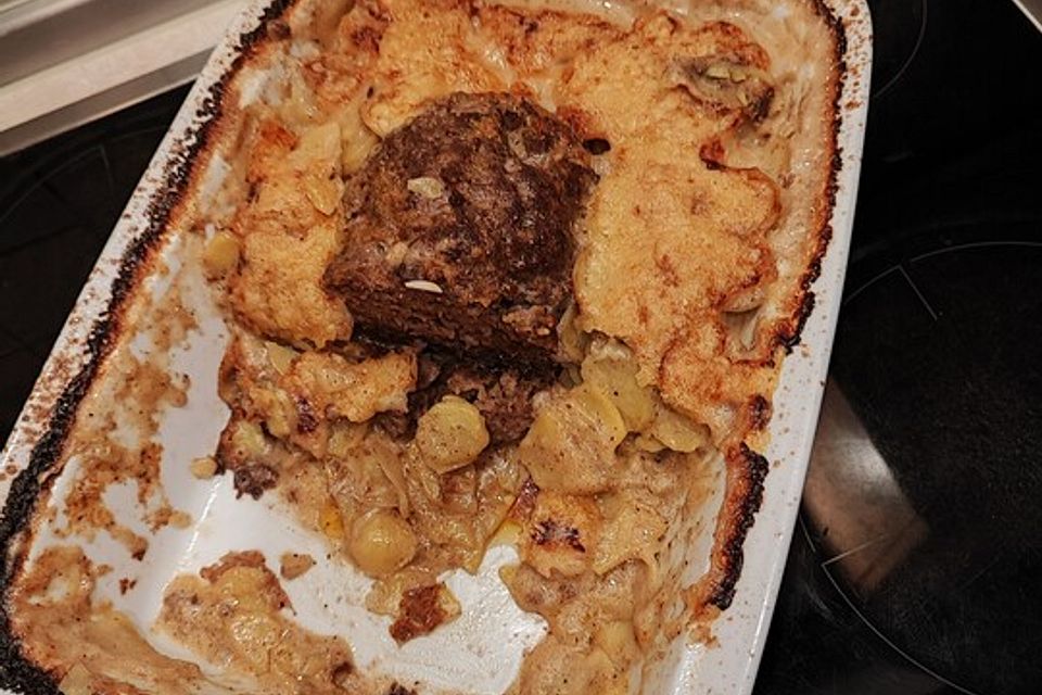 Hackbraten auf Kartoffelgratin