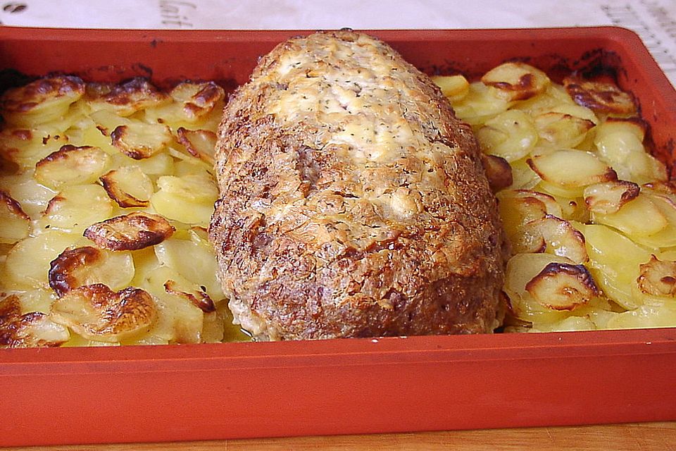 Hackbraten auf Kartoffelgratin