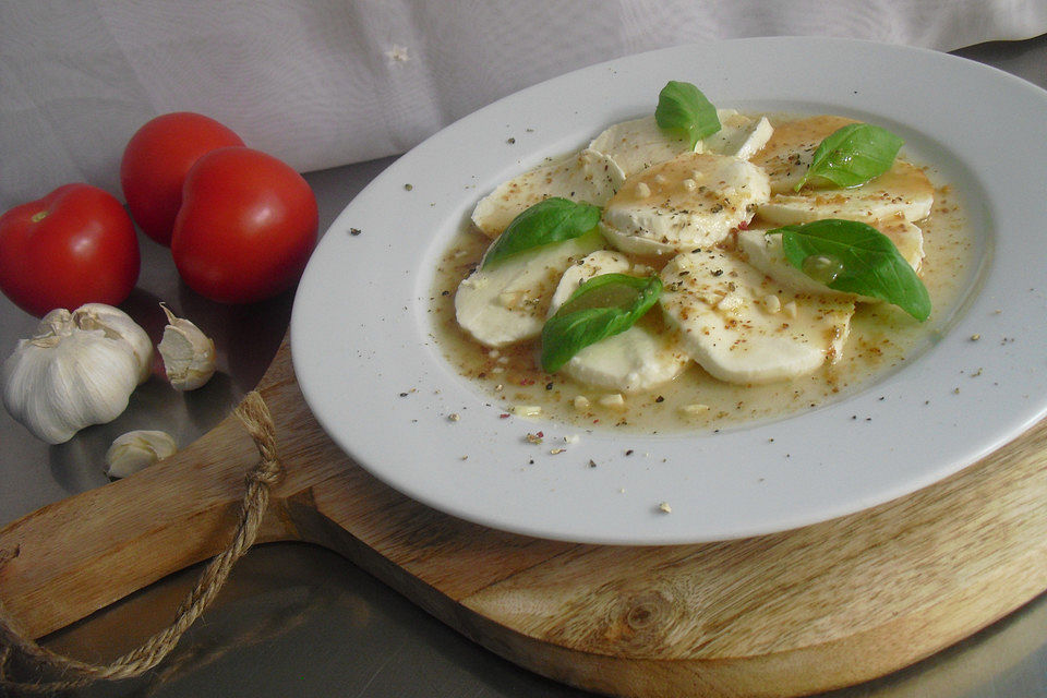 Marinierter Mozzarella