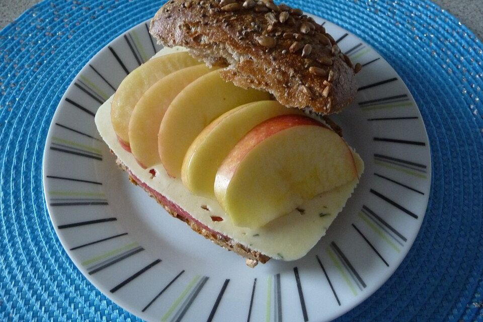 Apfel-Senf-Brot