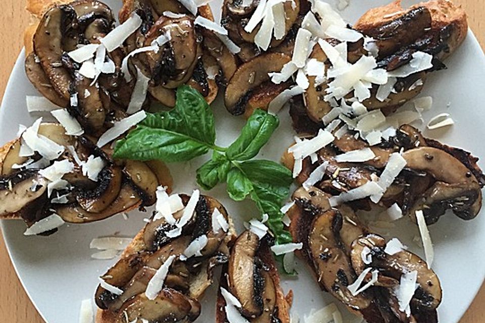 Bruschetta mit Champignons