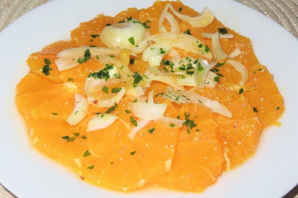 Orangensalat mit Zwiebeln