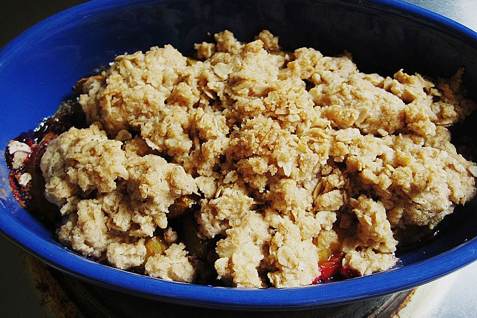 Plum Crumble