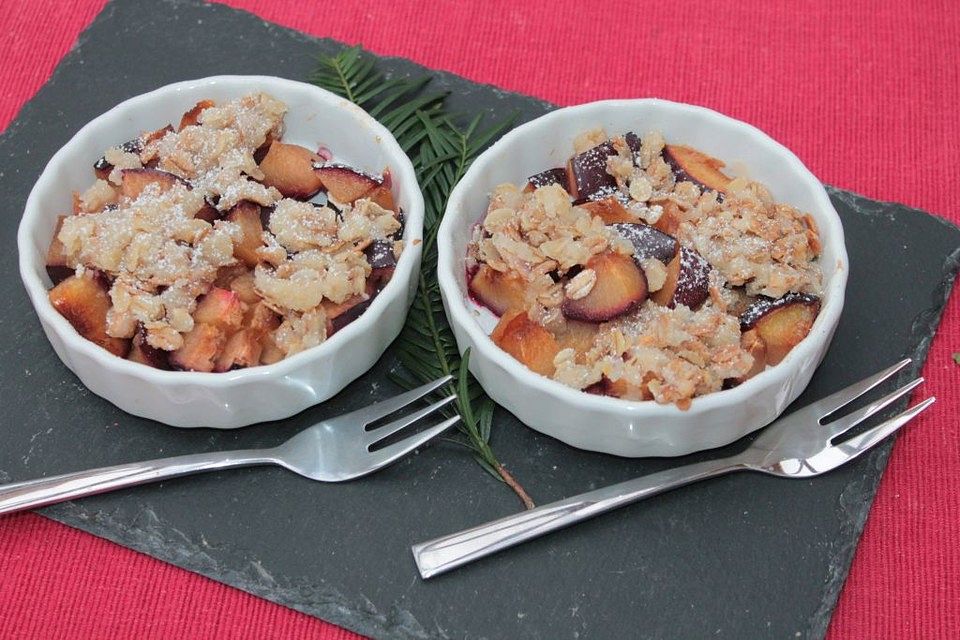 Plum Crumble