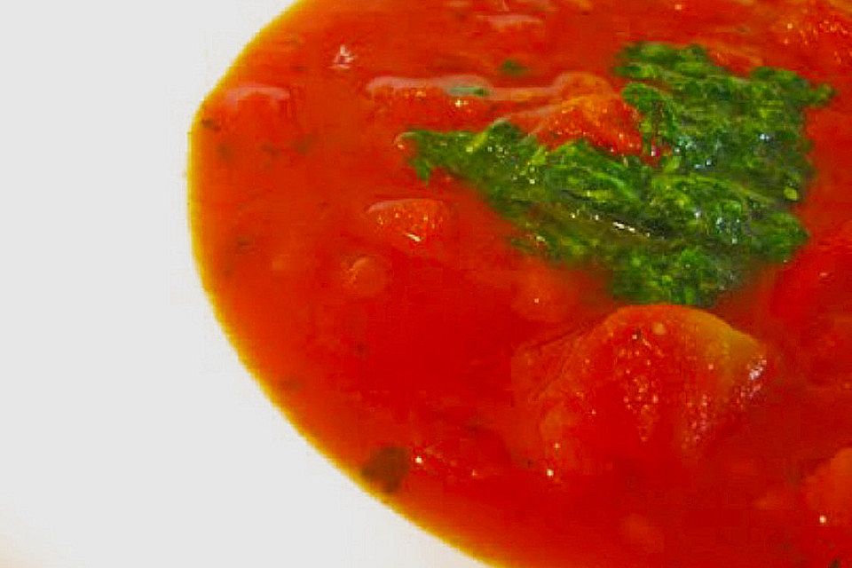 Feurige Tomatensuppe mit Sauerkraut