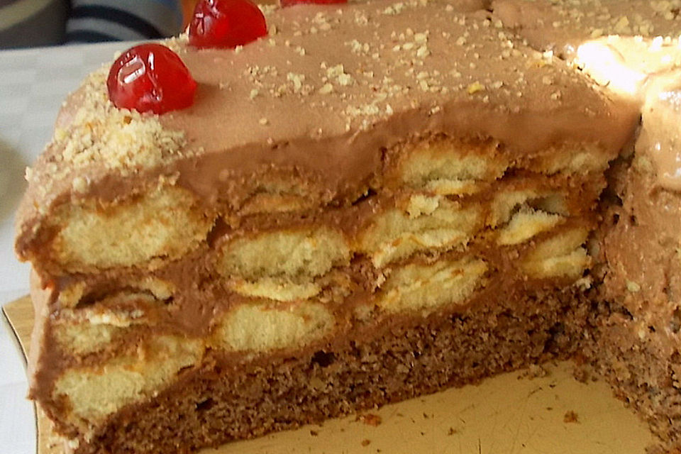 Schokolade-Biskotten Torte